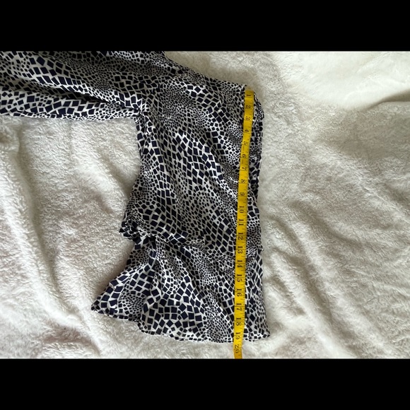 ⭐️Bogo ⭐️ 🍓 Parker XS cold shoulder black white silk mini dress - Picture 12 of 15